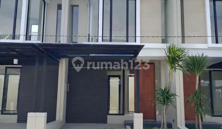 Rumah Northwest Hill Lake Park Central Citraland Surabaya Barat
