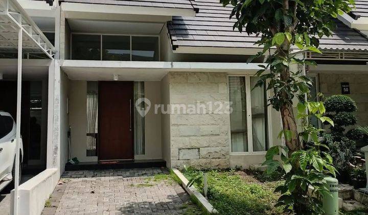 Rumah Northwest Park Lake Central Hill Citraland Surabaya Barat 1