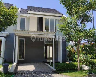 Rumah Northwest Park Lake Central Hill Citraland Surabaya Barat 1