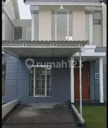 Rumah Semi Furnished Northwest Park Lake Citraland Surabaya Barat 1