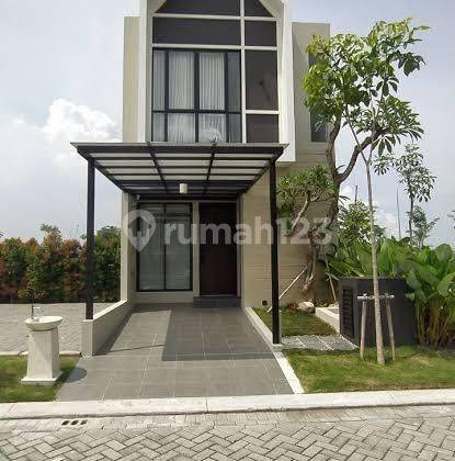 Rumah Full Furnished Northwest Park Lake Citraland Surabaya Barat 1