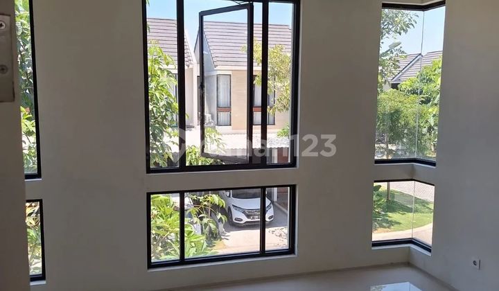 Northwest Lake Park Central Hill Citraland West Surabaya House 2