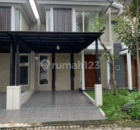 Rumah Northwest Park Lake Central Hill Citraland Surabaya Barat 1