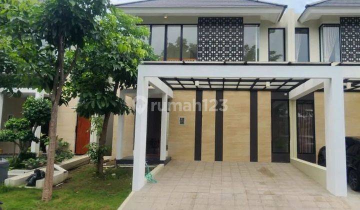 Rumah Furnished Northwest Hill Lake Park Citraland Surabaya Barat 1