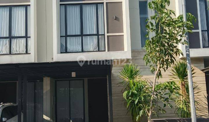 Rumah Full Furnished Northwest Park Lake Citraland Surabaya Barat 1