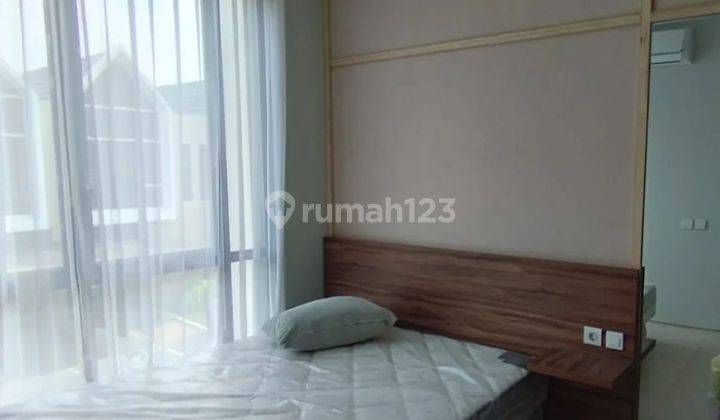 Rumah Full Furnished Northwest Park Lake Citraland Surabaya Barat 2