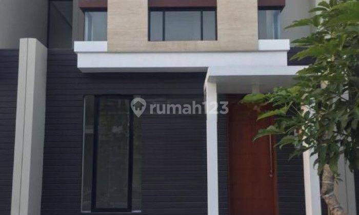 Rumah Northwest Lake Park Central Hill Citraland Surabaya Barat 1