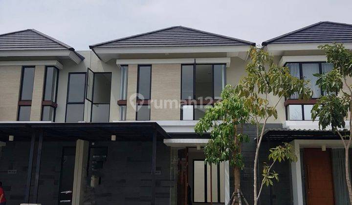 Rumah Northwest Hill Lake Park Central Citraland Surabaya Barat 1