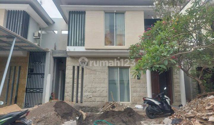 Rumah Green Hill Northwest Lake Park Citraland Surabaya Barat 1