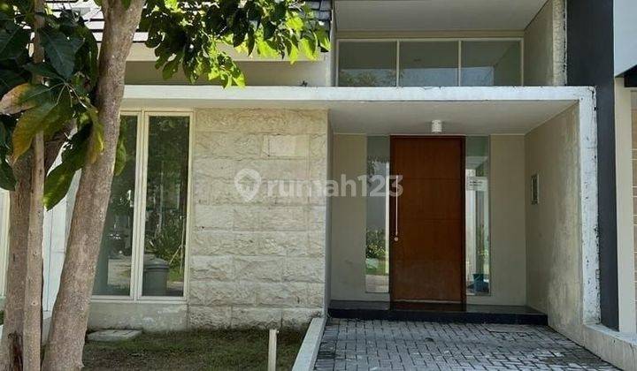 Rumah Northwest Park Lake Central Hill Citraland Surabaya Barat 1