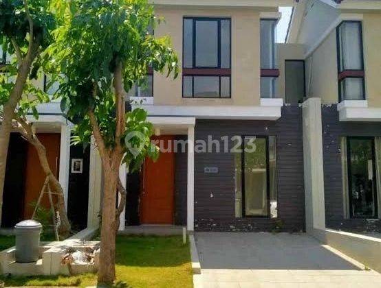 Rumah Semi Furnished Northwest Lake Park Citraland Surabaya Barat 1