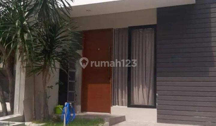 Rumah Semi Furnished Northwest Lake Park Citraland Surabaya Barat 1