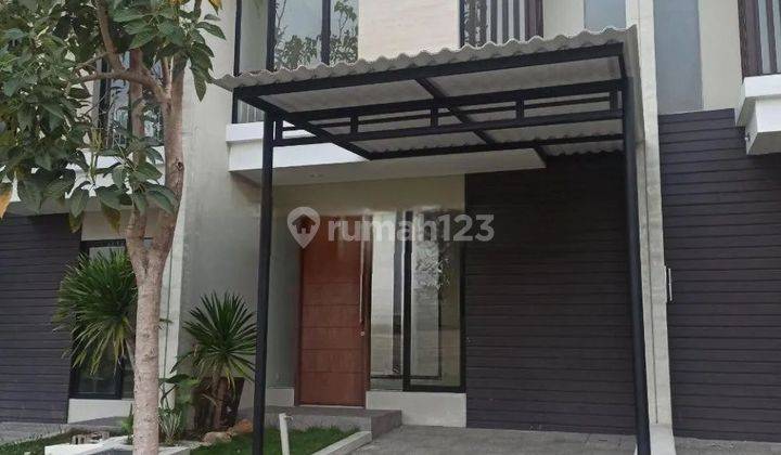 Rumah Semi Furnished Northwest Lake Park Citraland Surabaya Barat 1