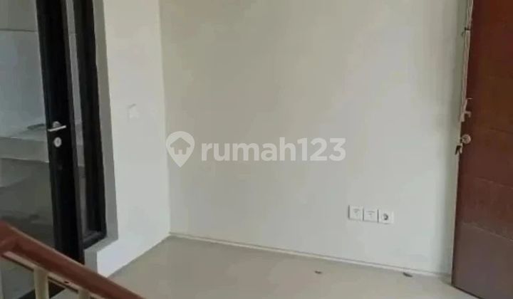 Rumah Northwest Lake Park Central Hill Citraland Surabaya Barat 2