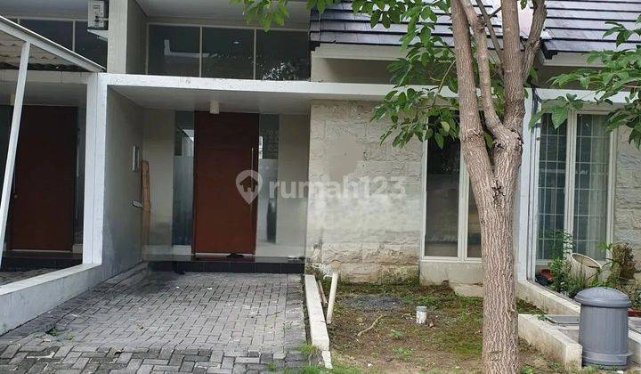 Rumah Northwest Park Lake Central Hill Citraland Surabaya Barat 1