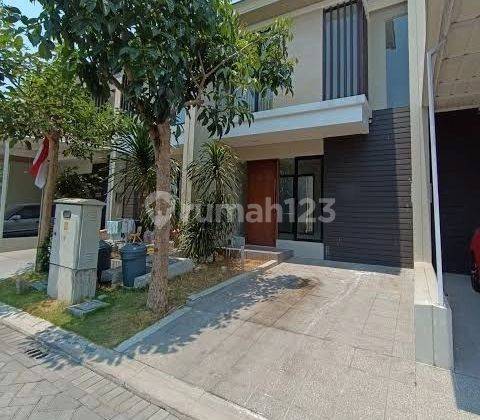 Rumah Northwest Lake Park Central Hill Citraland Surabaya Barat 1