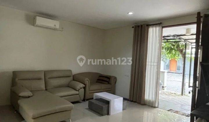 Rumah Semi Furnished Northwest Park Lake Citraland Surabaya Barat 2