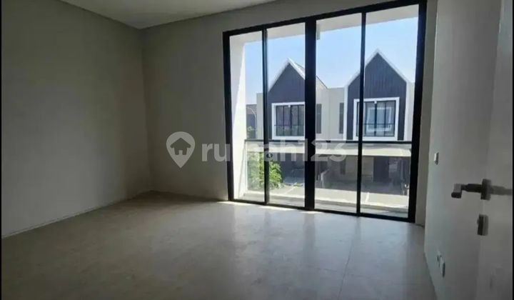 Northwest Park Lake Central Hill Citraland West Surabaya House 2