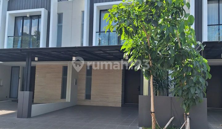 Rumah Northwest Park Lake Central Hill Citraland Surabaya Barat