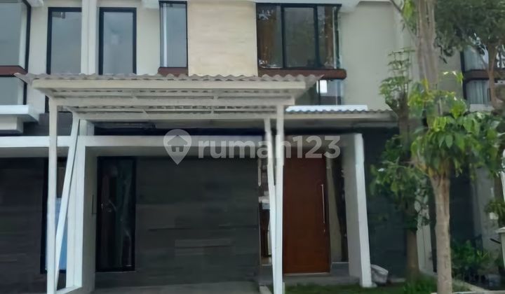 Rumah Semi Furnished Northwest Lake Park Citraland Surabaya Barat