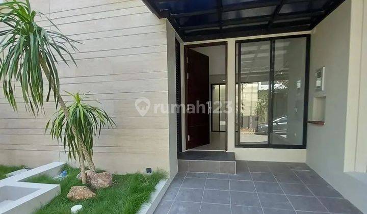 Rumah Full Furnished Northwest Park Lake Citraland Surabaya Barat 2