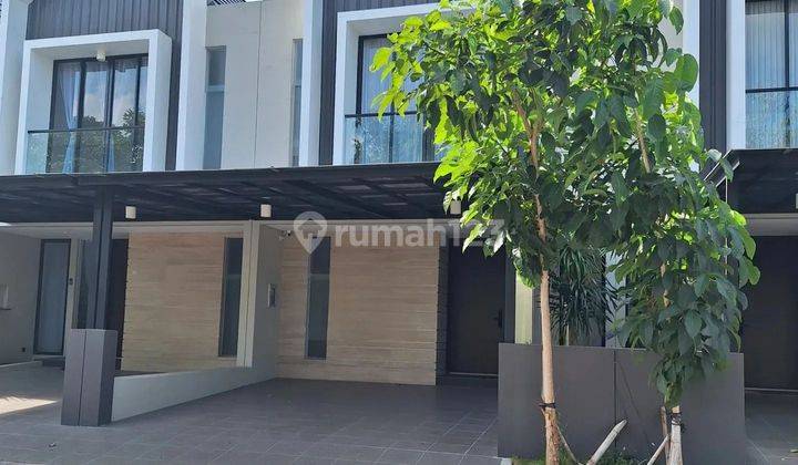 Rumah Northwest Park Lake Central Hill Citraland Surabaya Barat 1