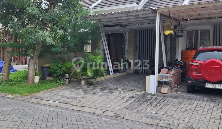 Green Hill House Northwest Lake Park Citraland West Surabaya Green Hill House Northwest Lake Park Citraland West Surabaya