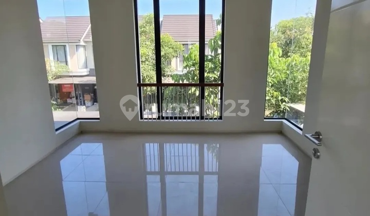 Northwest Hill Lake Park Central Citraland West Surabaya House Northwest Hill Lake Park Central Citraland West Surabaya House