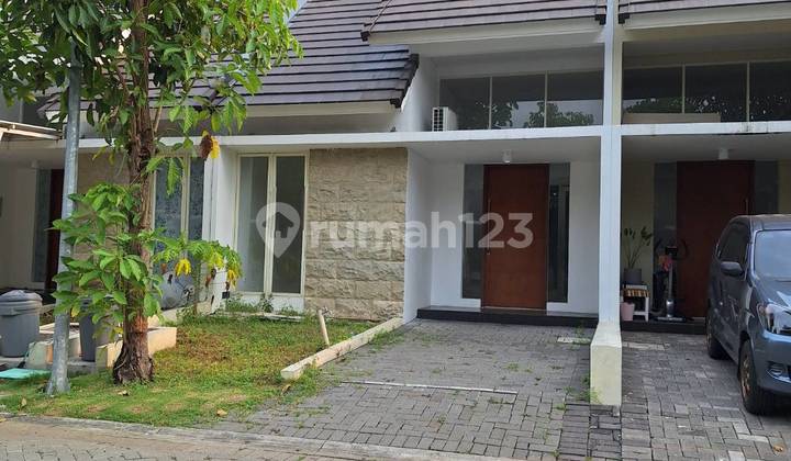 Northwest Park Lake Central Hill Citraland West Surabaya House