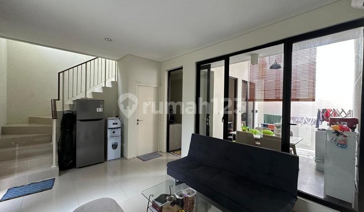 Northwest Hill Lake Park Central Citraland West Surabaya House 2