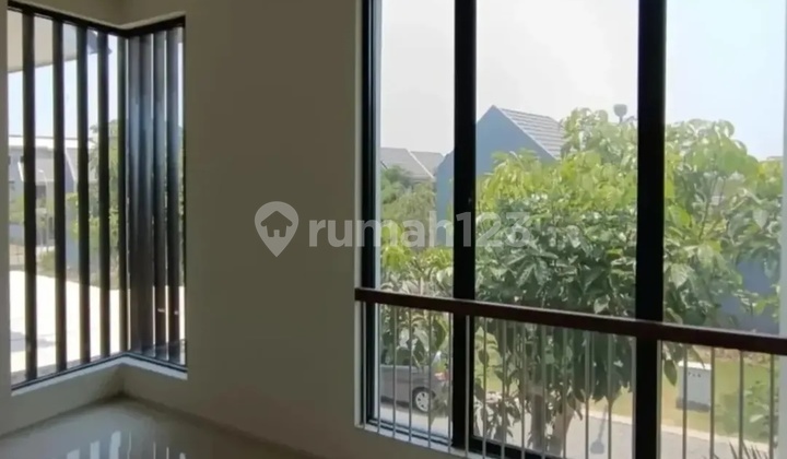 Rumah Northwest Lake Park Central Hill Citraland Surabaya Barat 2