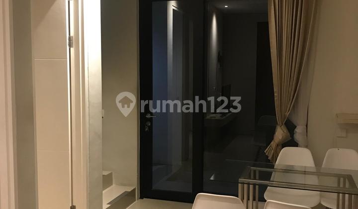 Fully Furnished House at Northwest Lake Park Citraland West Surabaya 2