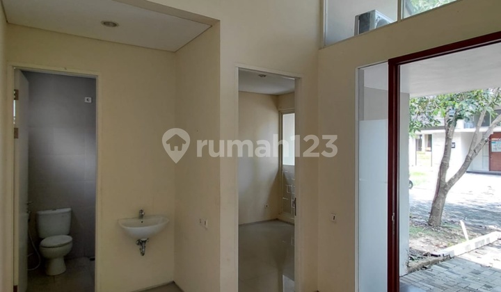 Rumah Northwest Park Lake Central Hill Citraland Surabaya Barat 2