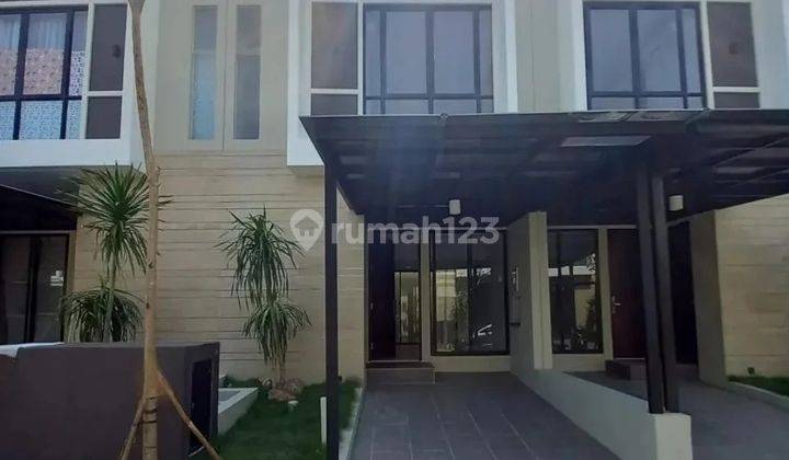 Rumah Northwest Park Lake Central Hill Citraland Surabaya Barat 1