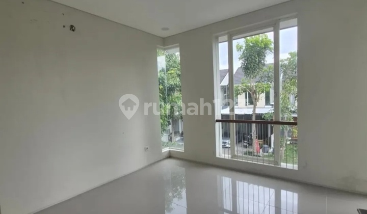 Rumah Northwest Park Lake Central Hill Citraland Surabaya Barat 2