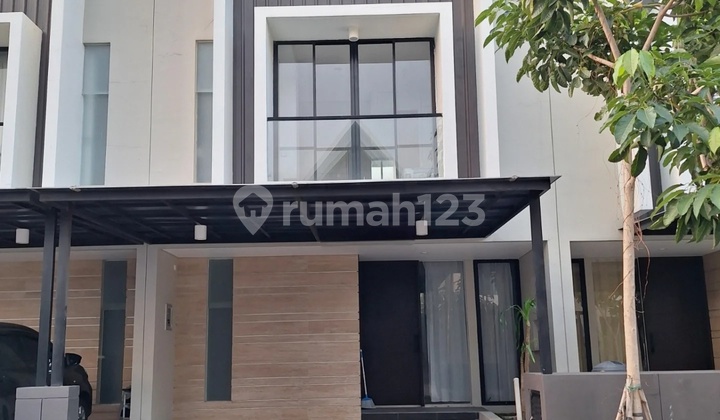 Rumah Full Furnished Northwest Park Lake Citraland Surabaya Barat