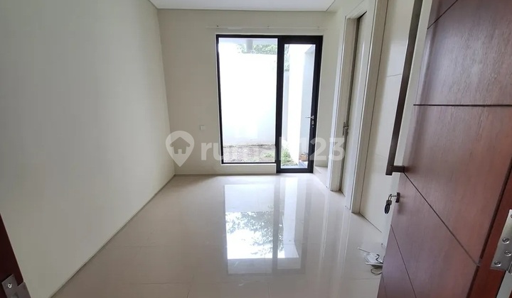 Northwest Hill Lake Park Central Citraland West Surabaya 2