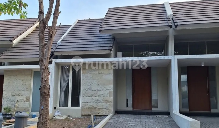 Northwest Lake Park Central Hill Citraland West Surabaya House