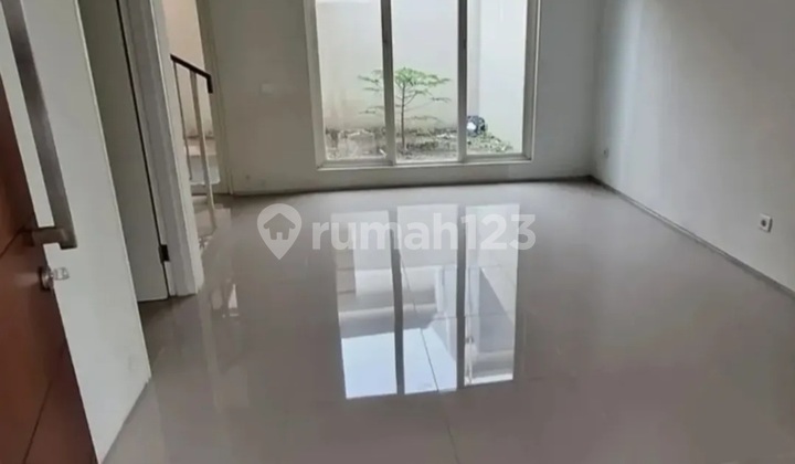 Northwest Park Lake Central Hill Citraland House, West Surabaya 2