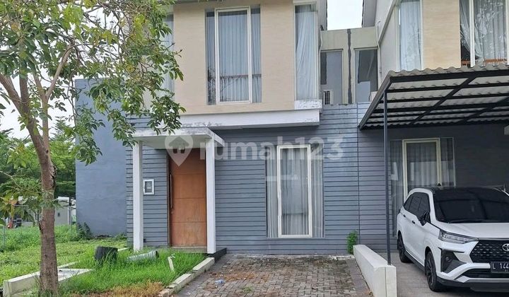 Rumah Semi Furnished Northwest Park Lake Citraland Surabaya Barat 1