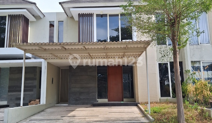 Rumah Northwest Park Lake Central Hill Citraland Surabaya Barat