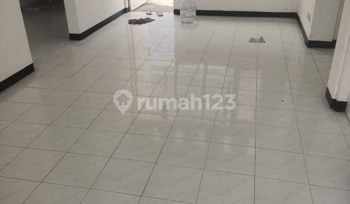 Rumah Bukit Palma Northwest Park Lake Citraland Surabaya Barat 2