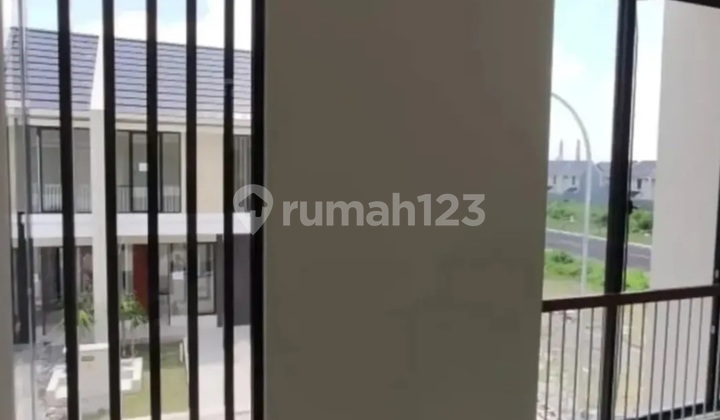 Rumah Northwest Lake Park Central Hill Citraland Surabaya Barat 2