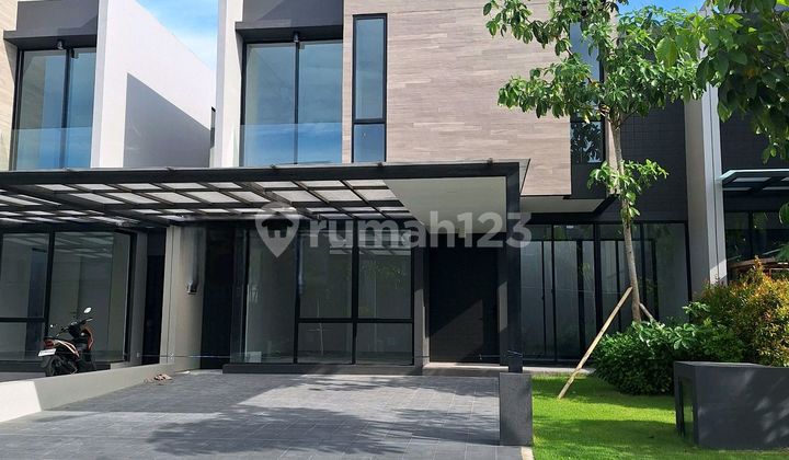 Pelican Hill Northwest Lake Park House Citraland West Surabaya