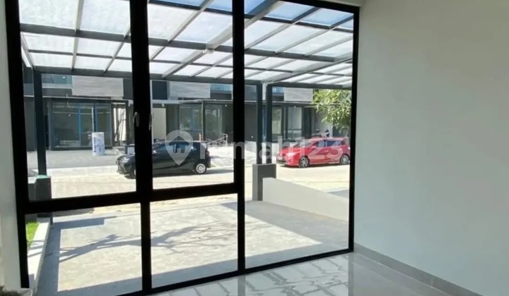 Rumah Pelican Hill Northwest Lake Park Citraland Surabaya Barat 2