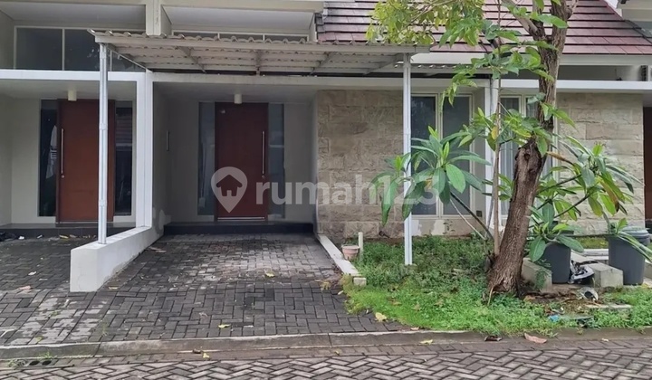 Northwest Park Lake Central Hill Citraland West Surabaya House