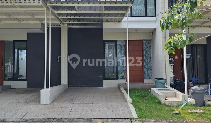 Northwest Lake Park Central Hill Citraland West Surabaya House