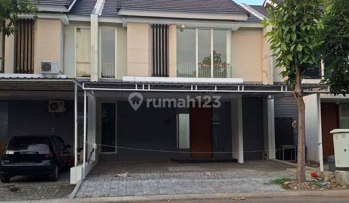 Rumah Northwest Park Lake Central Hill Citraland Surabaya Barat 1