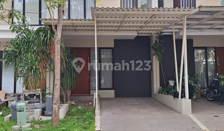 Rumah Semi Furnished Northwest Lake Park Citraland Surabaya Barat 1