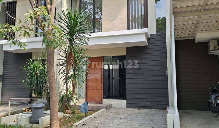 Rumah Northwest Lake Park Central Hill Citraland Surabaya Barat 1